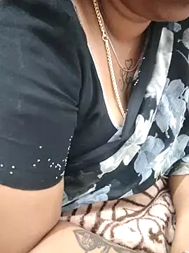 Snapshot of sweetqueen143 chatting on 4, 3, 2026 sweetqueen143 online show from 4, 3, 2026