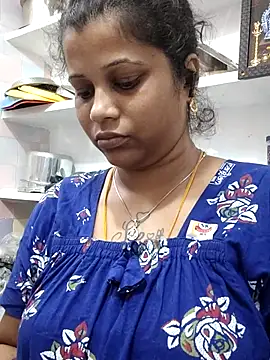 Snapshot of sweetqueen143 chatting on 16, 3, 2026 sweetqueen143 online show from 16, 3, 2026