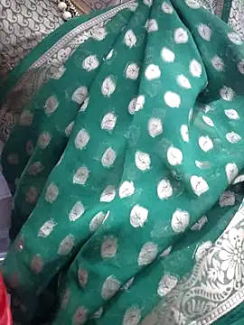 Snapshot of sweetqueen143 chatting on 25, 3, 2026 sweetqueen143 online show from 25, 3, 2026