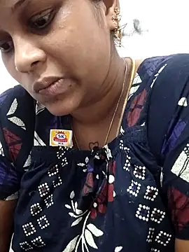 Snapshot of sweetqueen143 chatting on 8, 4, 2026 sweetqueen143 online show from 8, 4, 2026