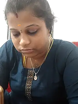 Snapshot of sweetqueen143 chatting on 13, 4, 2026 sweetqueen143 online show from 13, 4, 2026