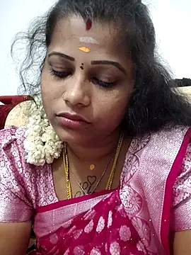 Snapshot of sweetqueen143 chatting on 15, 4, 2026 sweetqueen143 online show from 15, 4, 2026