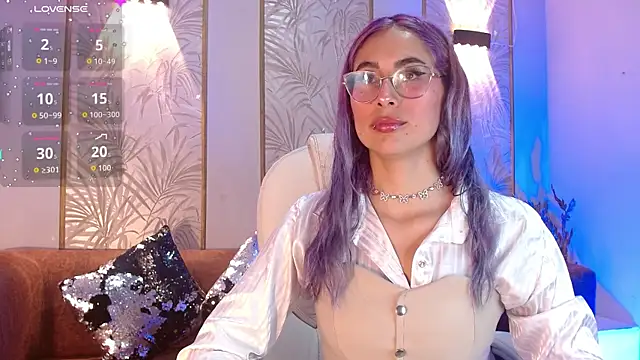 LunaaGrey  online show from 19, 11, 2025