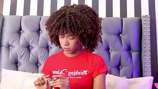 Snapshot of Stellaciel_ chatting on 15, 11, 2025 Stellaciel online show from 15, 11, 2025