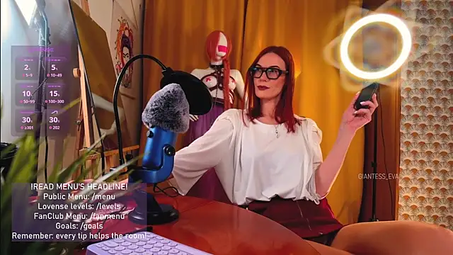 Snapshot of Giantess_Eva chatting on 22, 6, 2026 Giantess Eva online show from 22, 6, 2026