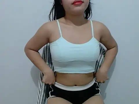 Snapshot of hotty_liana chatting on 21, 10, 2025 hotty liana online show from 21, 10, 2025