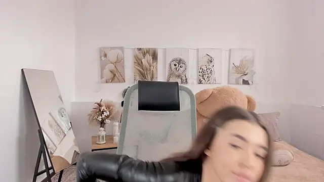 Snapshot of IndigoFae chatting on 12, 4, 2026 IndigoFae online show from 12, 4, 2026