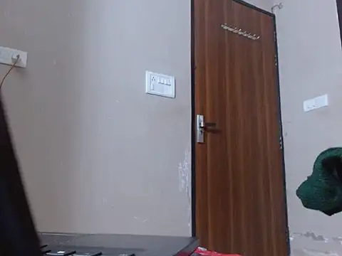 muskaan8400 online show from 3, 12, 2025