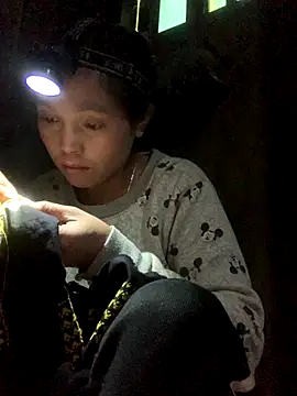 Halyy xx online show from 18, 11, 2025