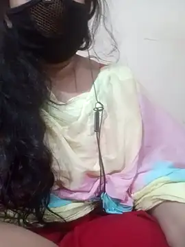 Snapshot of satthi-03 chatting on 4, 10, 2025 satthi-03 online show from 4, 10, 2025