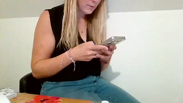 Coquinette62 online show from 6, 10, 2025