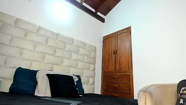 BennBrown online show from 6, 10, 2025