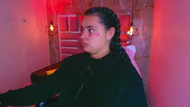 lorem adams online show from 12, 11, 2025