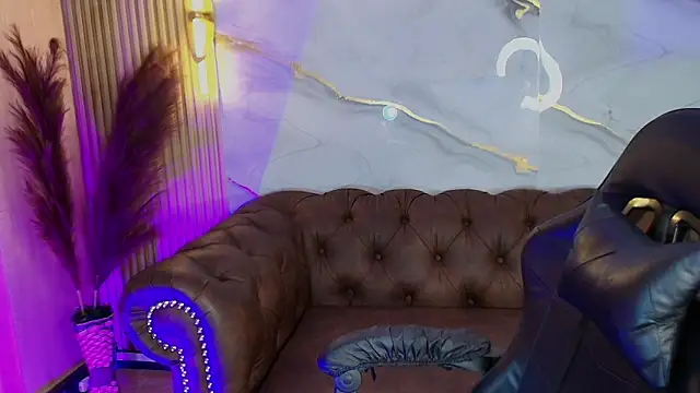 mia tf online show from 7, 11, 2025