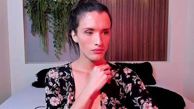 IsabelFernandez online show from 26, 9, 2025