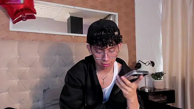 liam twiink online show from 9, 3, 2026