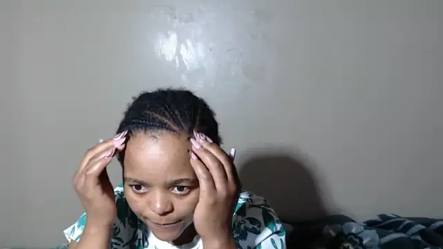 Snapshot of Bubblydollxx chatting on 7, 10, 2025 Bubblydollxx online show from 7, 10, 2025