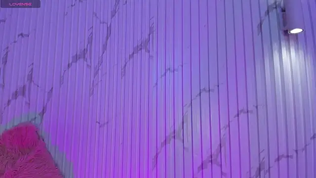 Missdionne curly online show from 25, 10, 2025