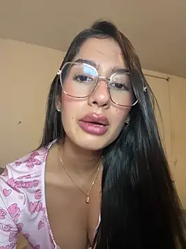 Julieta Duque online show from 10, 6, 2026