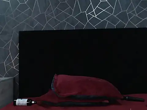 dahiana klimt online show from 7, 10, 2025