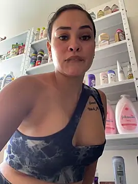Snapshot of FOX_LATINA chatting on 22, 5, 2026 FOX LATINA online show from 22, 5, 2026
