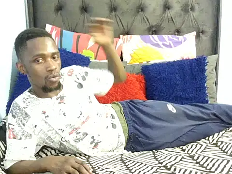 Snapshot of Dandelion_enigman chatting on 29, 11, 2025 Dandelion enigman online show from 29, 11, 2025