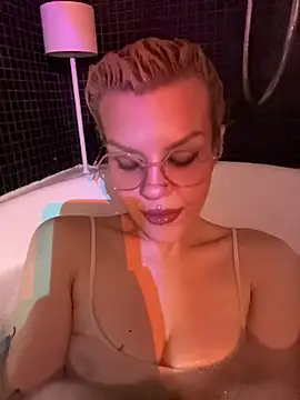 tacodeluxxxe online show from 5, 11, 2025