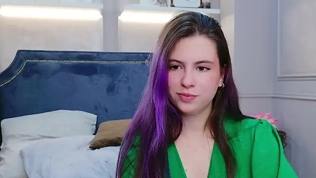 Akira Halls online show from 7, 11, 2025