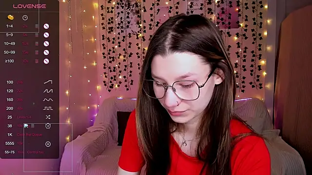 LinaBlossom  online show from 15, 1, 2026