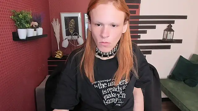 Snapshot of ChloeValentinee chatting on 30, 9, 2025 ChloeValentinee online show from 30, 9, 2025