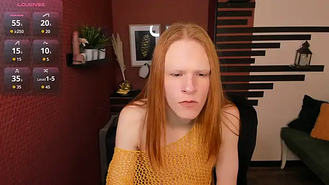 Snapshot of ChloeValentinee chatting on 30, 10, 2025 ChloeValentinee online show from 30, 10, 2025