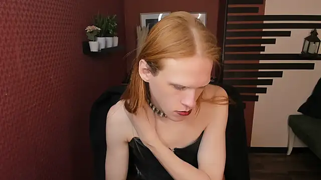 Snapshot of ChloeValentinee chatting on 10, 11, 2025 ChloeValentinee online show from 10, 11, 2025