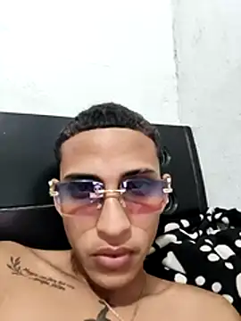 Snapshot of DEIV2_ chatting on 19, 2, 2026 DEIV2 online show from 19, 2, 2026