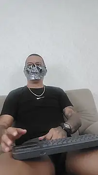 MaximoHall86 online show from 31, 10, 2025