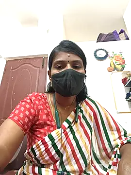 Snapshot of Tamil_Yalini12 chatting on 1, 5, 2026 Tamil Yalini12 online show from 1, 5, 2026