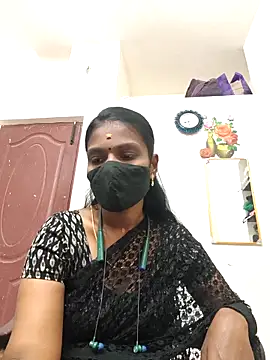 Snapshot of Tamil_Yalini12 chatting on 7, 5, 2026 Tamil Yalini12 online show from 7, 5, 2026