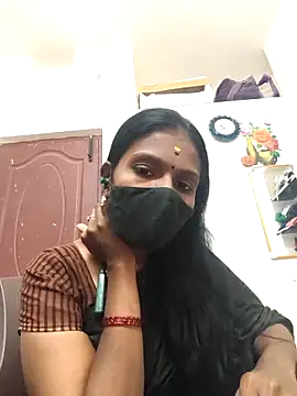Snapshot of Tamil_Yalini12 chatting on 10, 5, 2026 Tamil Yalini12 online show from 10, 5, 2026