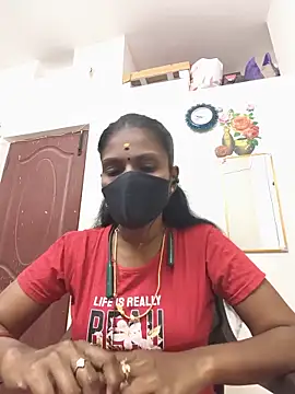 Snapshot of Tamil_Yalini12 chatting on 18, 5, 2026 Tamil Yalini12 online show from 18, 5, 2026