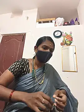 Snapshot of Tamil_Yalini12 chatting on 20, 5, 2026 Tamil Yalini12 online show from 20, 5, 2026