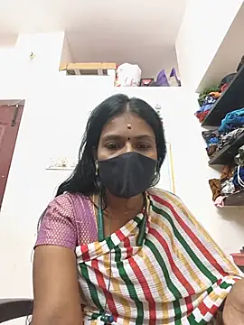 Snapshot of Tamil_Yalini12 chatting on 21, 5, 2026 Tamil Yalini12 online show from 21, 5, 2026