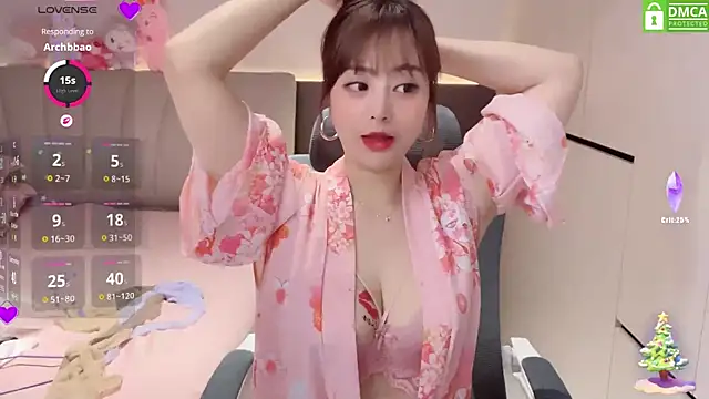 Snapshot of Koo-liy chatting on 2, 5, 2026 Koo-liy online show from 2, 5, 2026