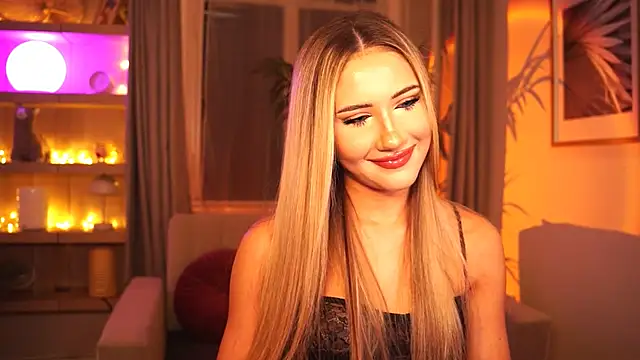 Snapshot of miumiiuu chatting on 19, 11, 2025 miumiiuu online show from 19, 11, 2025