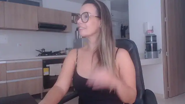 LovePaula online show from 24, 2, 2026