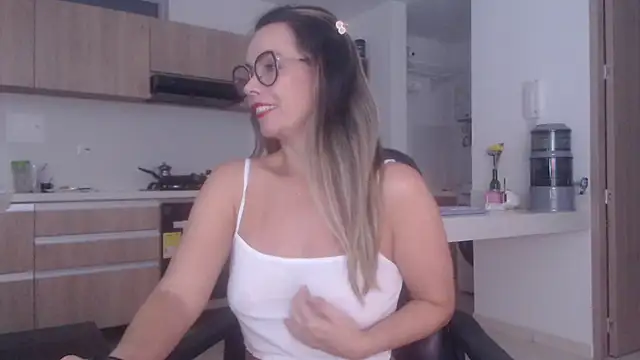 LovePaula online show from 15, 3, 2026