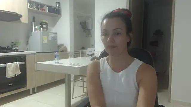 Snapshot of LovePaula chatting on 31, 5, 2026 LovePaula online show from 31, 5, 2026