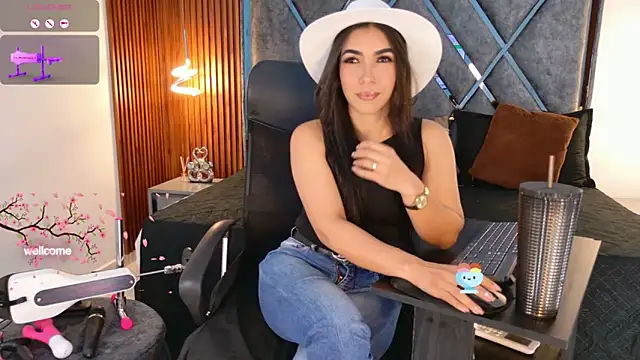 Dafne  Ruiz online show from 16, 1, 2026