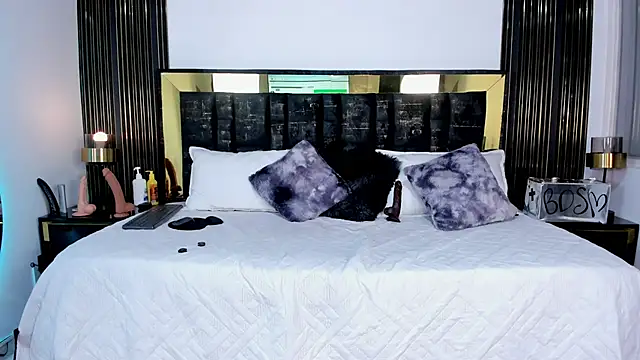 Dafne  Ruiz online show from 19, 4, 2026