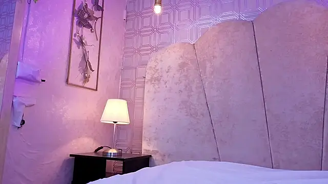 yliria010 online show from 16, 10, 2025