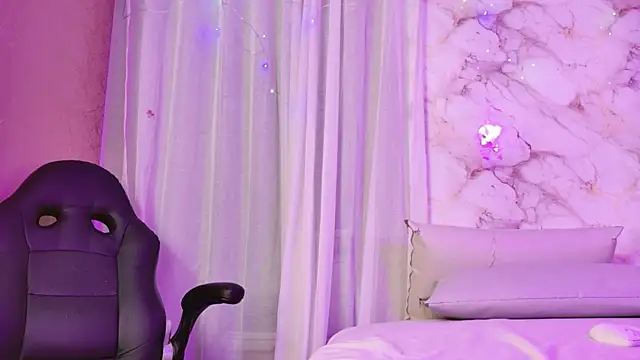 yliria010 online show from 31, 10, 2025