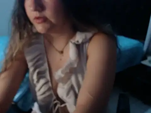 hilarymilky online show from 5, 10, 2025